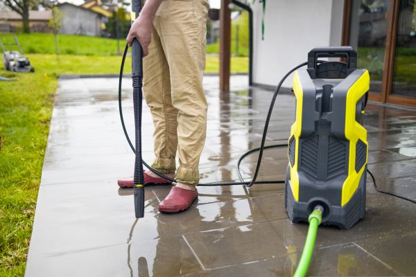 Porch Pressure Washing in Newport Beach