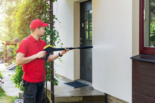 Building Exterior Cleaning in Newport Beach